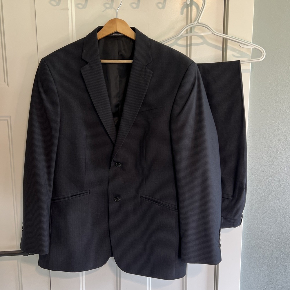 Kenneth‎ Cole Reaction 2pc Dark Gray Suit Men's 42S 36x30